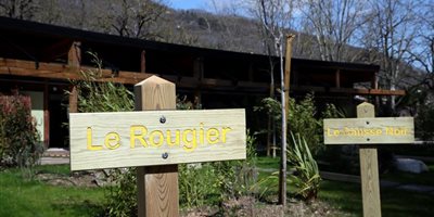 4-star cottage with swimming pool in Aveyron at Domaine Le Vaxergue for your nature stays