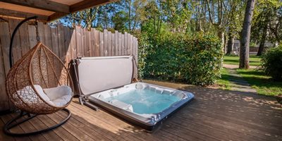 4-star cottage with swimming pool in Aveyron at Domaine Le Vaxergue for your nature stays