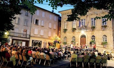 Les Vendredis en musique à Saint-Affrique, tous les vendredis de juillet et août