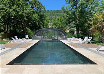 piscine chauffée pierre de bali 
